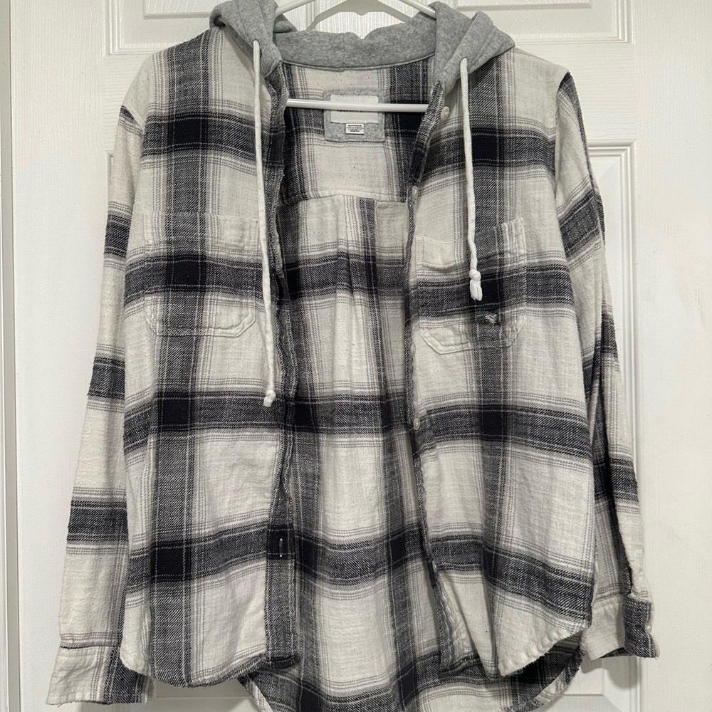 American Eagle Gray and Black Plaid